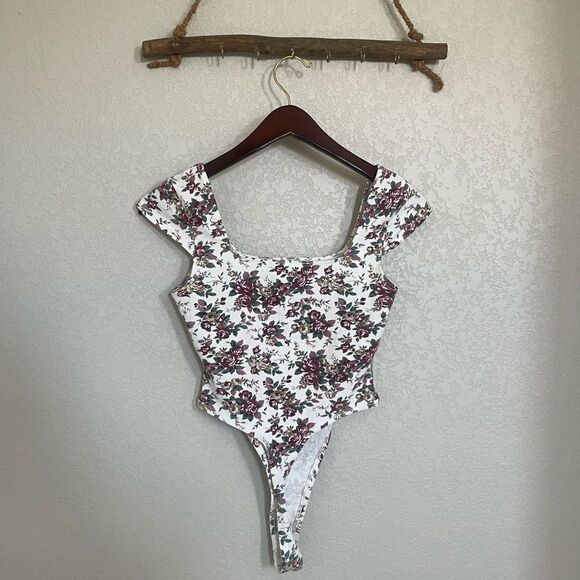 Floral bodysuit  - Picture 3 of 4